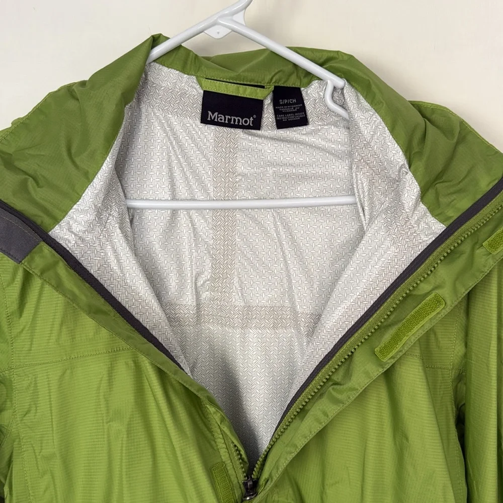 Marmot Men's Precip Light-weight Waterproof Rain Jacket, Green Lichen, Small - Picture 2 of 6